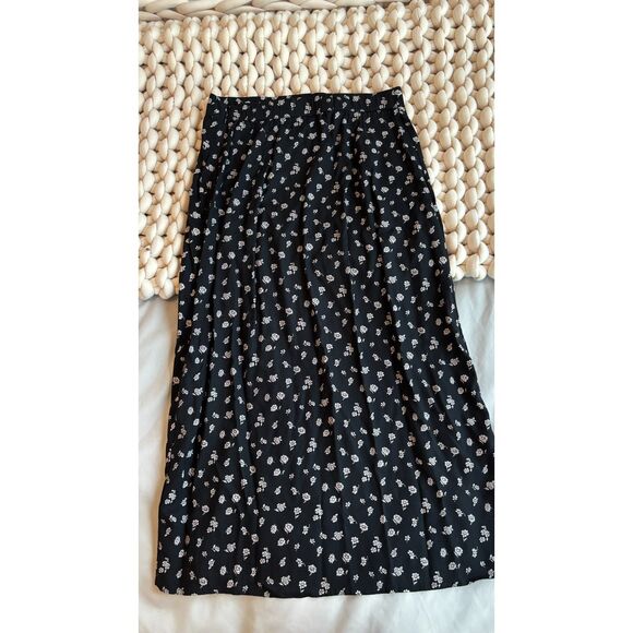 Hollister Floral Midi Skirt - Picture 5 of 5